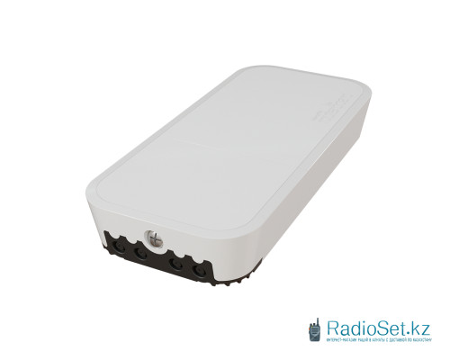 Точка доступа MikroTik wAPGR-5HacD2HnD&EC200A-EU